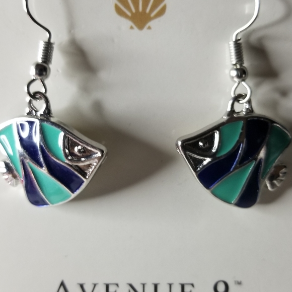 NWT Avenue 9 Sealife "Fish" Earrings - Picture 4 of 5